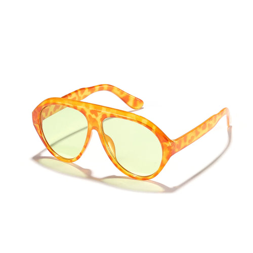 Vintage One Piece Red Gradient Sunglasses for Wome New Fashion Oversized Sexy Sun Glasses Ladies Outoor Uv400 Shades Black